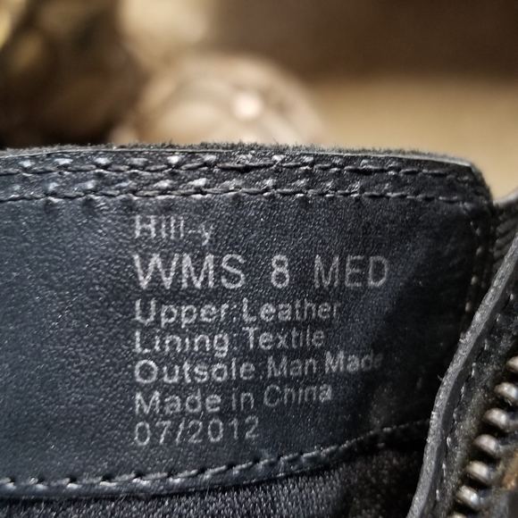 Kenneth Cole Reaction Womens Booties size 8 - Picture 2 of 5